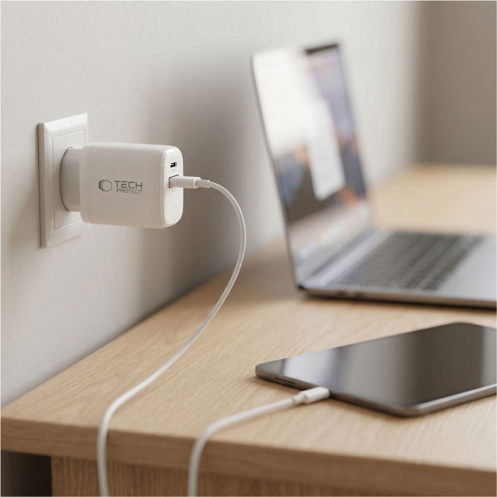 Tech-Protect 65W Wall Charger w. 1x USB-C & 1x USB-A - White