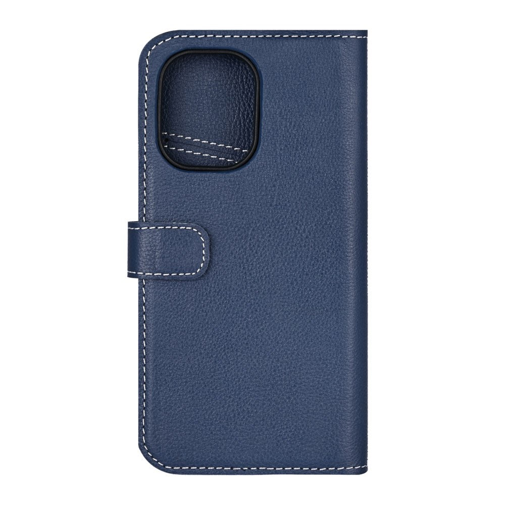 iPhone 16 Essentials 2-in-1 Leather Flip Case - MagSafe Compatible - Blue