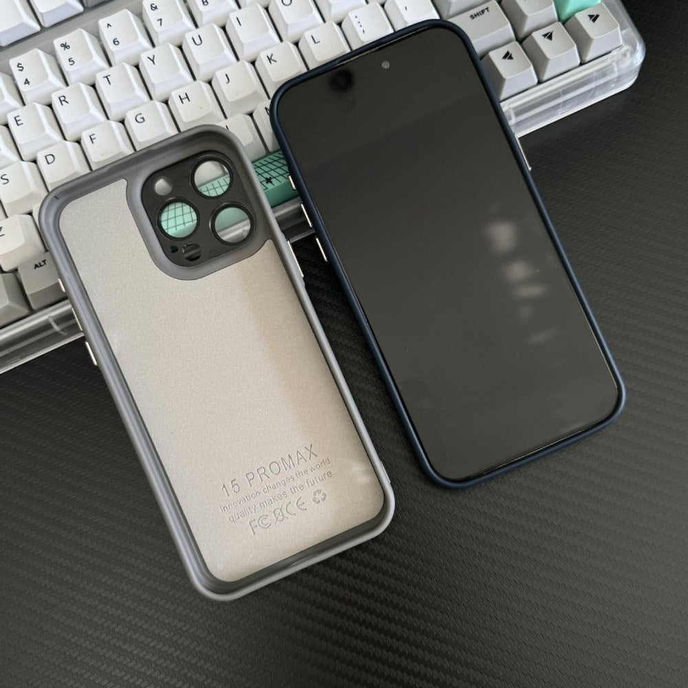 EIDERWOOD iPhone 14 Pro Silicone Case with Built-in Camera Protection - Black