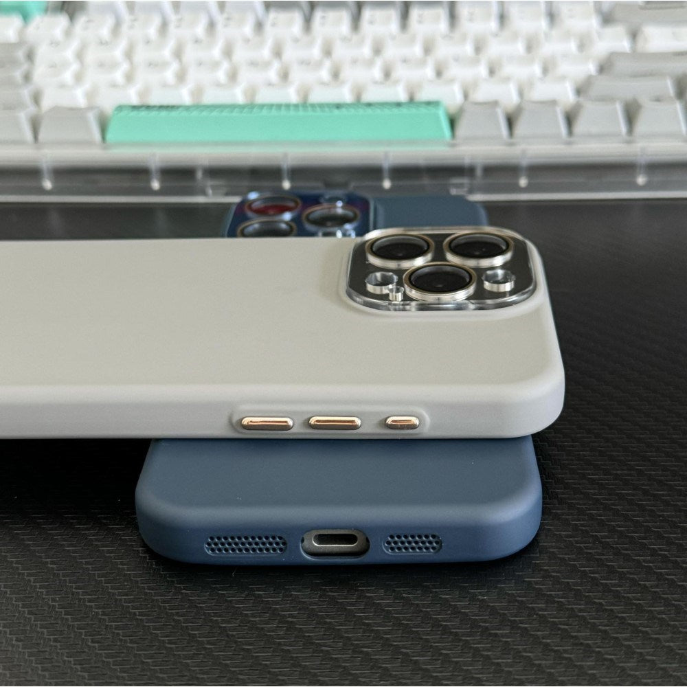 EIDERWOOD iPhone 14 Pro Silicone Case with Built-in Camera Protection - Black