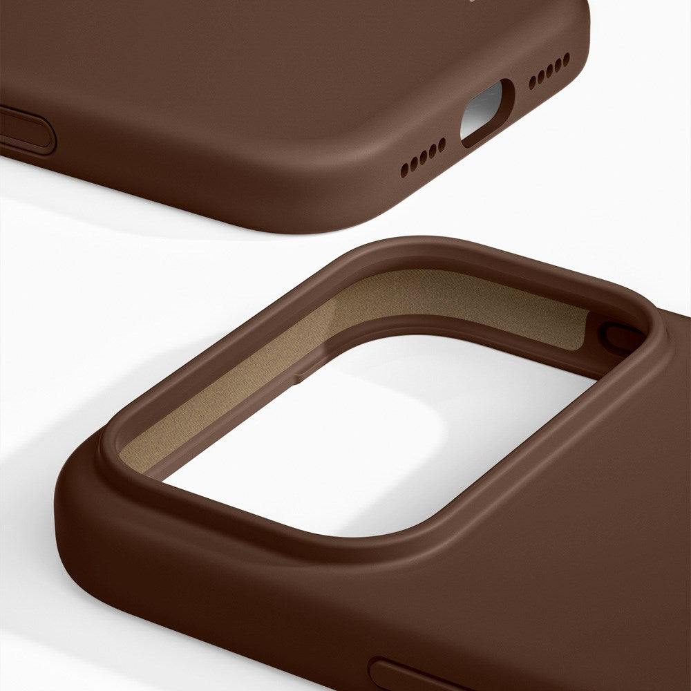 iDeal Of Sweden iPhone 17 Pro Silicone Case - MagSafe Compatible - Mocha Mousse