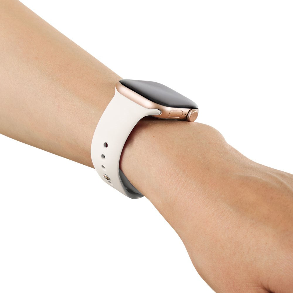 Apple Watch (42/44/SE/45/46/49mm) iDeal of Sweden Silicone Watch Strap - Size M/L - Cloud Dancer