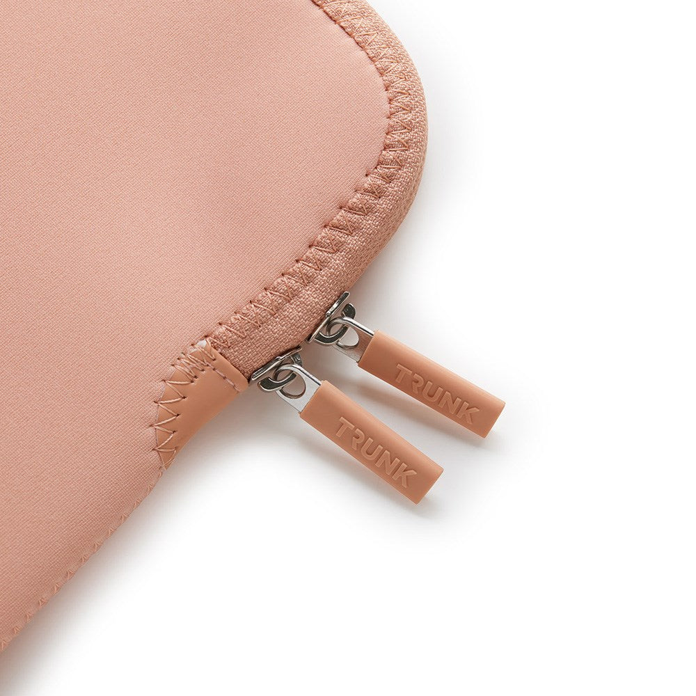 Trunk Neoprene Sleeve for MacBook 15" (34 x 23.5 x 1 cm) - Coral Pearl