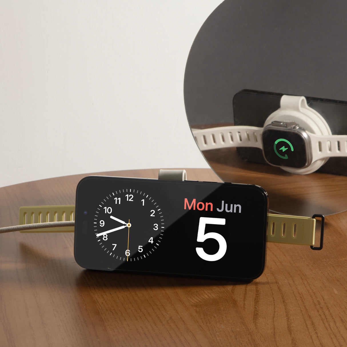 Native Union Voyage 2-in-1 Qi2 Wireless Charger - Beige