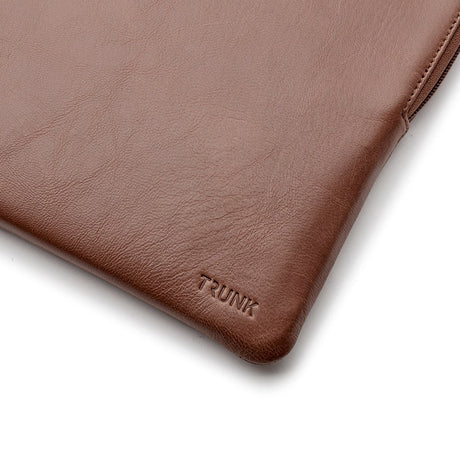 Trunk Genuine Leather Sleeve for MacBook 13" (32 x 23 x 2 cm) - Brown