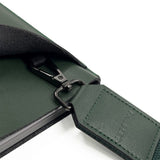 Philbert UltraSlim Vegan Leather Sleeve w. Strap for MacBook / Laptop 15" (35,5 x 25 x 2 cm) - Green