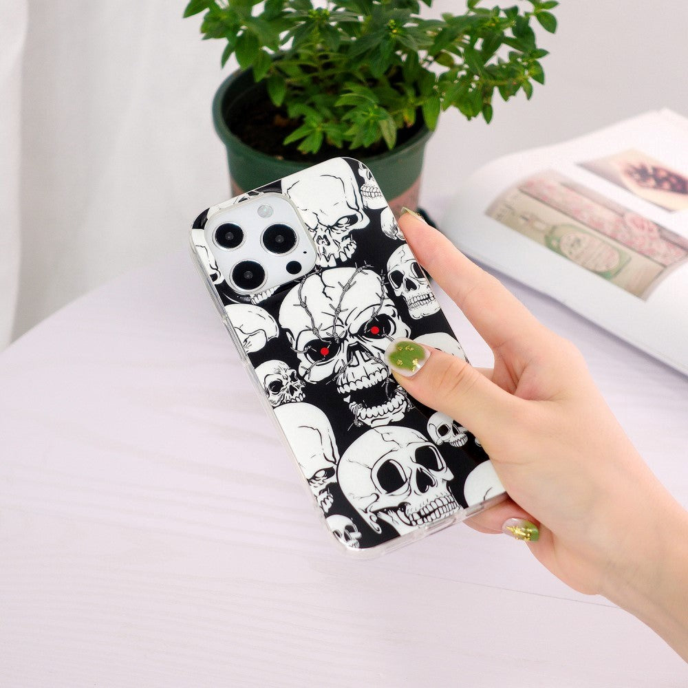 iPhone 15 Pro Luminescent Flexible Case of Plastic w. Print - Skull