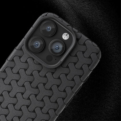 iPhone 15 Pro Flexible Plastic Case - Braided Texture - Black