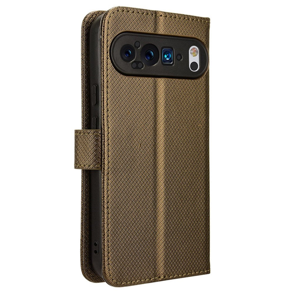 EIDERWOOD Google Pixel 9 / 9 Pro Leather Flip Case w. Strap & Texture - Brown