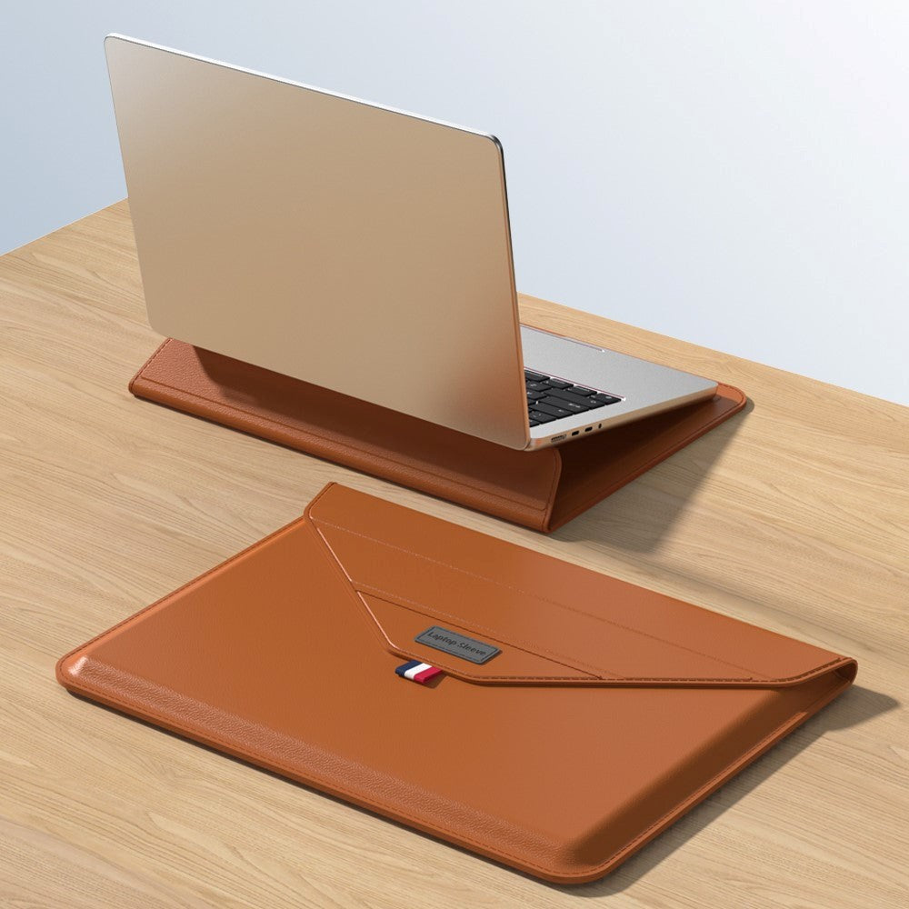 Laptop / MacBook Sleeve 13-14" (32 x 24 cm) w. Tri-fold Stand Function - Brown