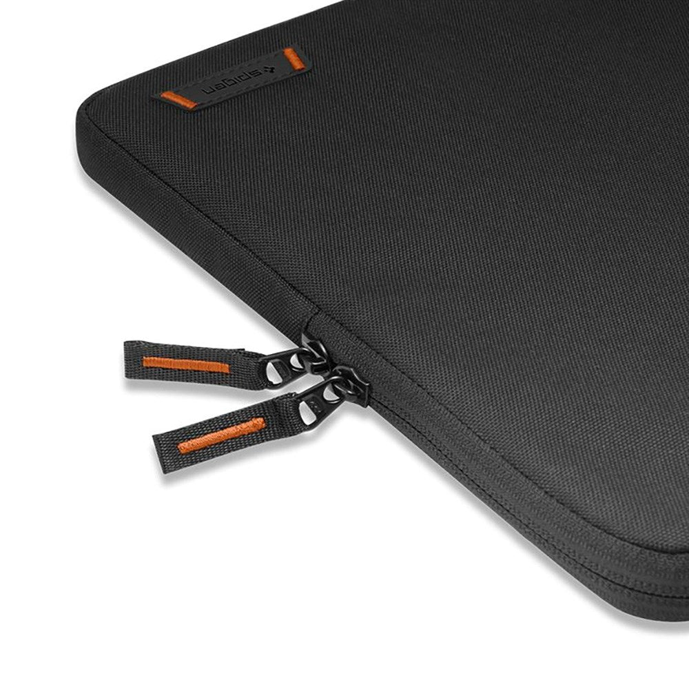 Spigen Padded & Water-Resistant Computer Sleeve 14" (34.5 x 24.8 cm) - Black