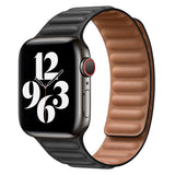 Lippa Apple Watch (42/44/SE/45/46/49mm) Magnetic Leather Strap - Black