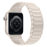 Apple Watch (38/40/41/42 mm) Lippa Magnetic Silicone Strap - White