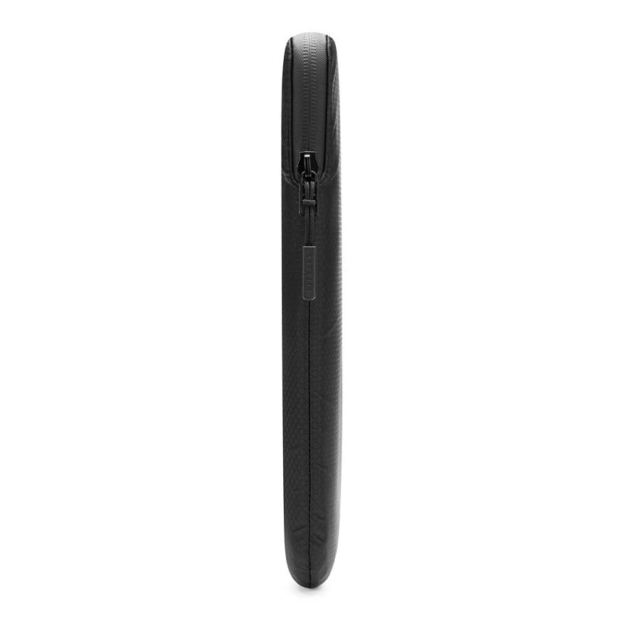 Pipetto London Ultra lite Ripstop for MacBook 13" - Black