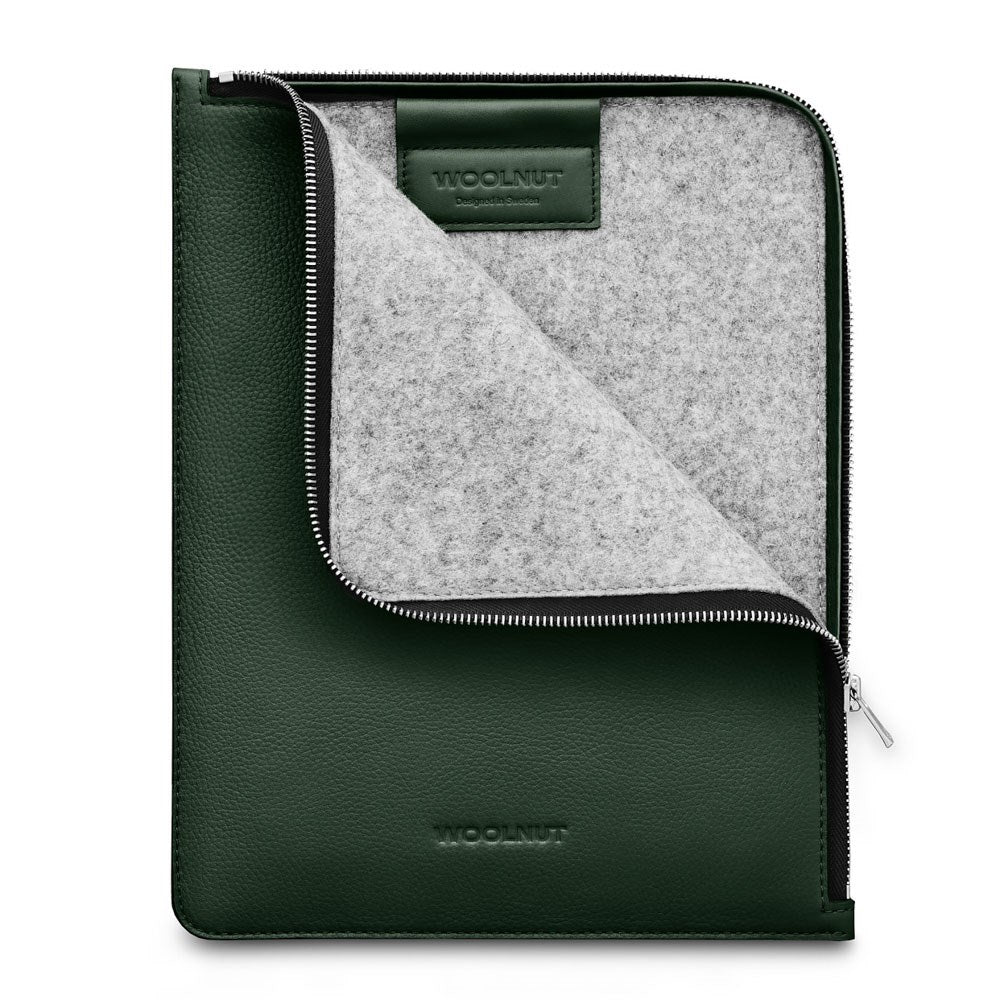 Woolnut iPad / Tablet (23 x 29 cm) Genuine Leather Folio Sleeve - Green